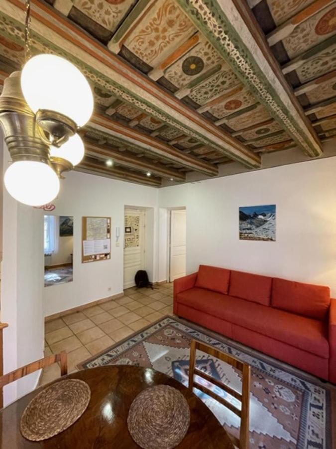 Historical Apartment With Balcony Прага Екстериор снимка