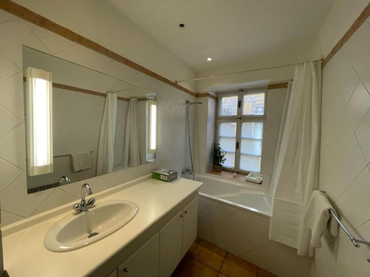 Historical Apartment With Balcony Прага Екстериор снимка